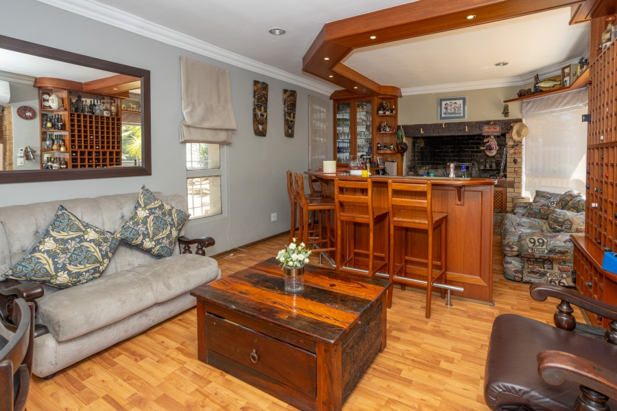 3 Bedroom Property for Sale in Ridgeworth Western Cape